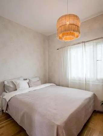 公寓 Mysig Laegenhet I Centrum 玛丽港